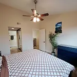 Venetian La Jolla 2 Bedroom Condo Luxury Furnished Near Beach And Utc Mall