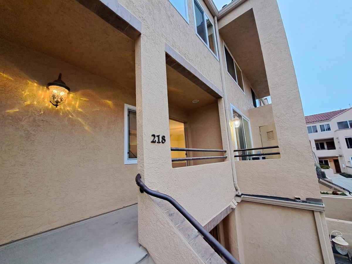 Venetian La Jolla 2 Bedroom Luxury Furnished Near Beach And Utc Mall *