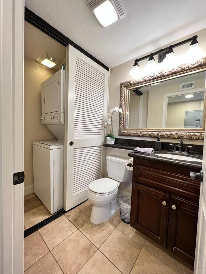 Venetian La Jolla 2 Bedroom Luxury Furnished Near Beach And Utc Mall Aparthotel